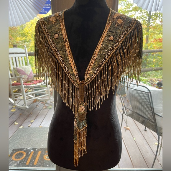 Accessories - Vintage Beaded Collar/Shawl A285AC